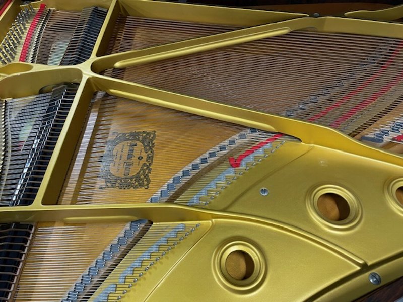 ヤマハ（YAMAHA）　CUSTOM　中古グランドピアノ