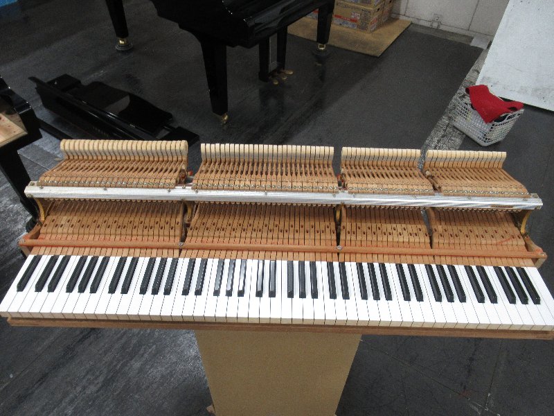 ヤマハ（YAMAHA）　G3E　中古グランドピアノ