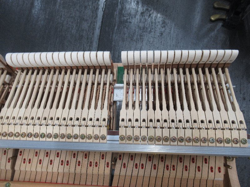 ヤマハ（YAMAHA）　C3　中古グランドピアノ