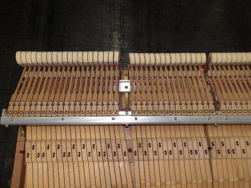 ヤマハ（YAMAHA）　CFⅢ（象牙）　中古グランドピアノ