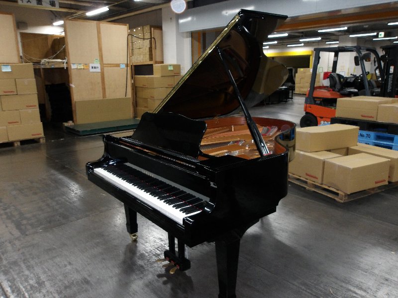 ヤマハ（YAMAHA）　C3AE　中古グランドピアノ