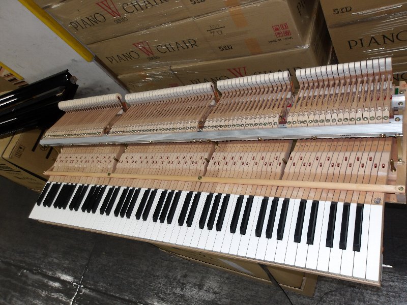 ヤマハ（YAMAHA）　C3AE　中古グランドピアノ