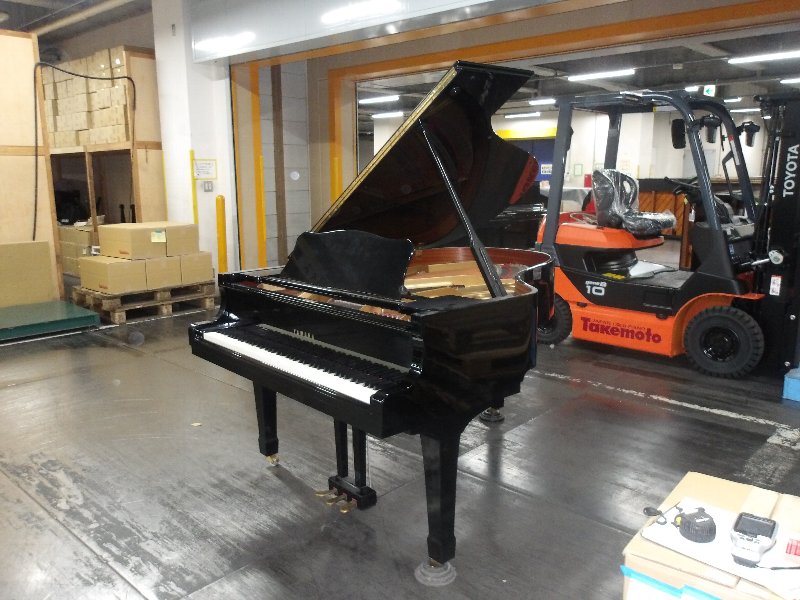 ヤマハ（YAMAHA）　C3B　中古グランドピアノ