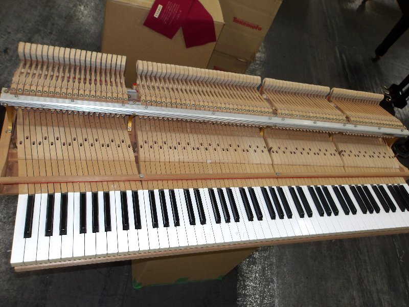 ヤマハ（YAMAHA）　C7　中古グランドピアノ