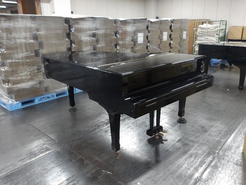 ヤマハ（YAMAHA）　C7　中古グランドピアノ