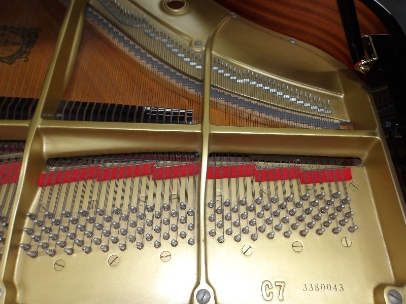 ヤマハ（YAMAHA）　C7　中古グランドピアノ