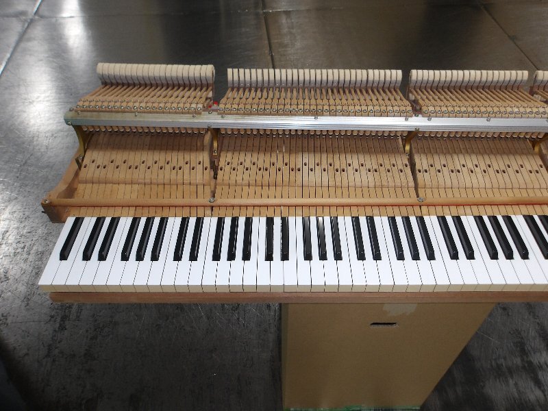 ヤマハ（YAMAHA）　C7　中古グランドピアノ