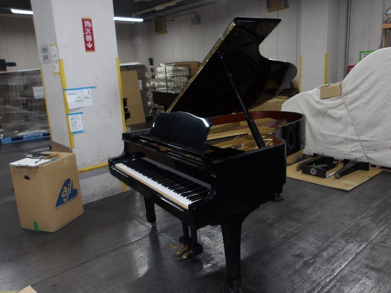 ヤマハ（YAMAHA）　C5　中古グランドピアノ
