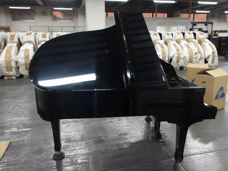 ヤマハ（YAMAHA）　C5　中古グランドピアノ