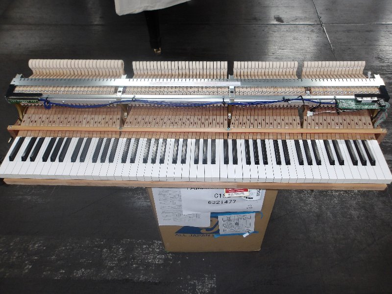 ヤマハ（YAMAHA）　C1SG　中古グランドピアノ