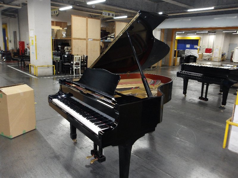 ヤマハ（YAMAHA）　C3　中古グランドピアノ
