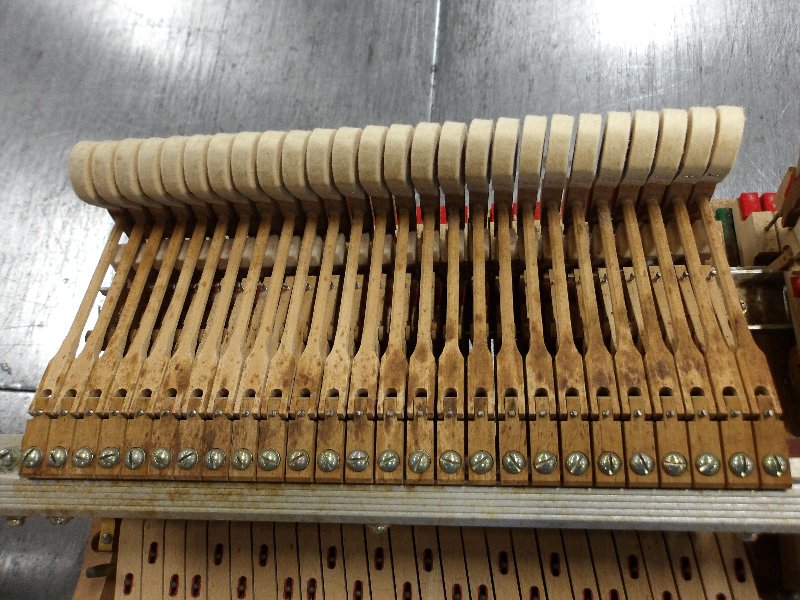 ヤマハ（YAMAHA）　C3　中古グランドピアノ