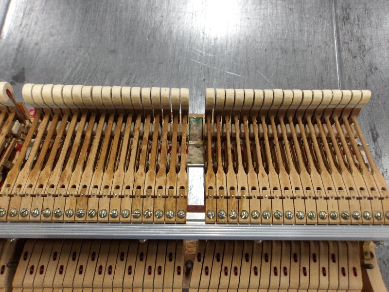 ヤマハ（YAMAHA）　C3　中古グランドピアノ