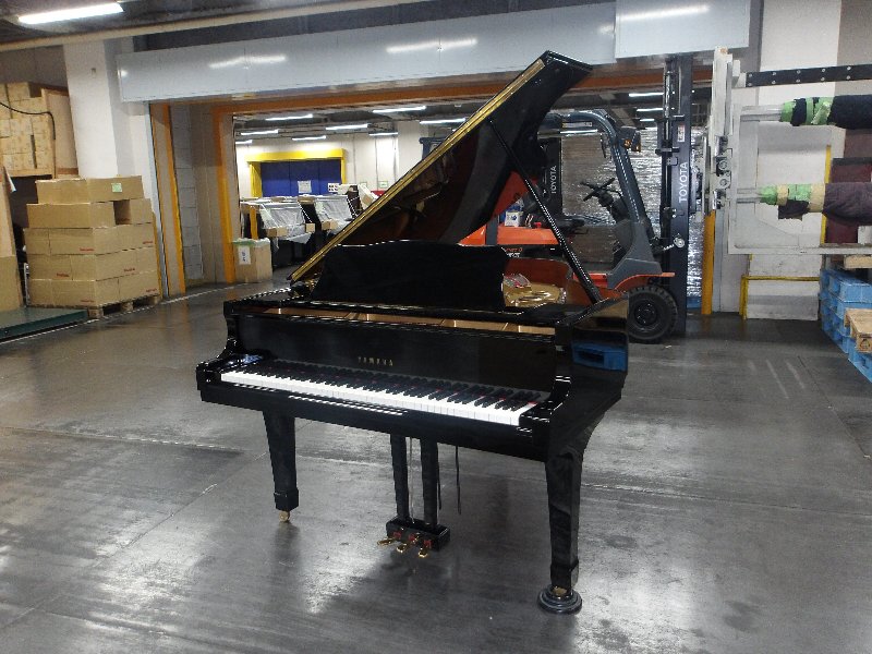 ヤマハ（YAMAHA）　C3E　中古グランドピアノ