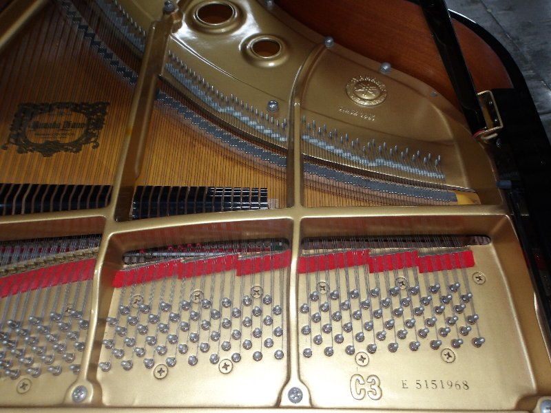 ヤマハ（YAMAHA）　C3E　中古グランドピアノ