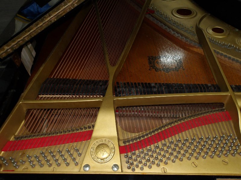 ヤマハ（YAMAHA）　C7B　中古グランドピアノ