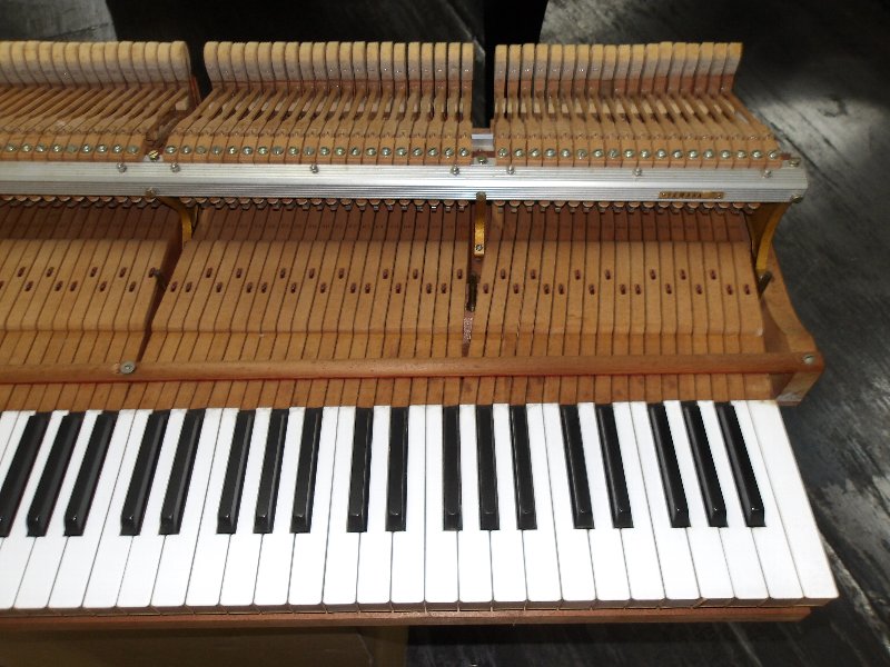 ヤマハ（YAMAHA）　C7B　中古グランドピアノ