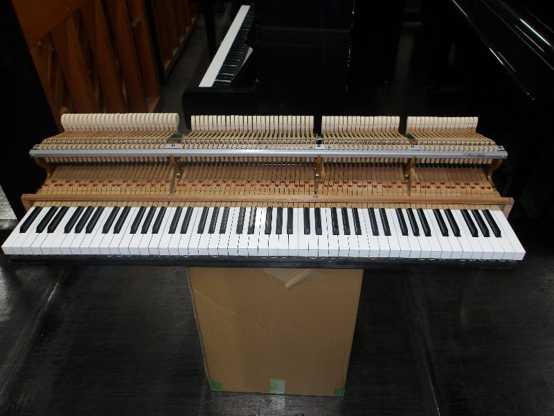 カワイ（KAWAI）　KG3E　中古グランドピアノ