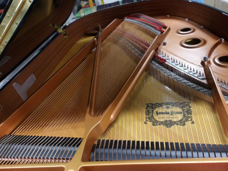 ヤマハ（YAMAHA）　C3　中古グランドピアノ