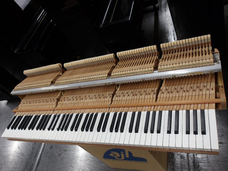 ヤマハ（YAMAHA）　C3A　中古グランドピアノ