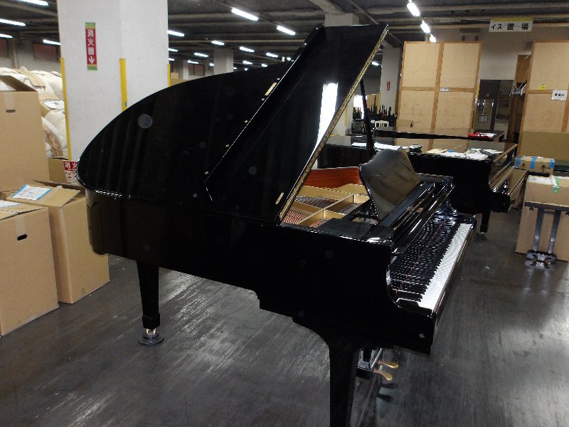 ヤマハ（YAMAHA）　C3　中古グランドピアノ