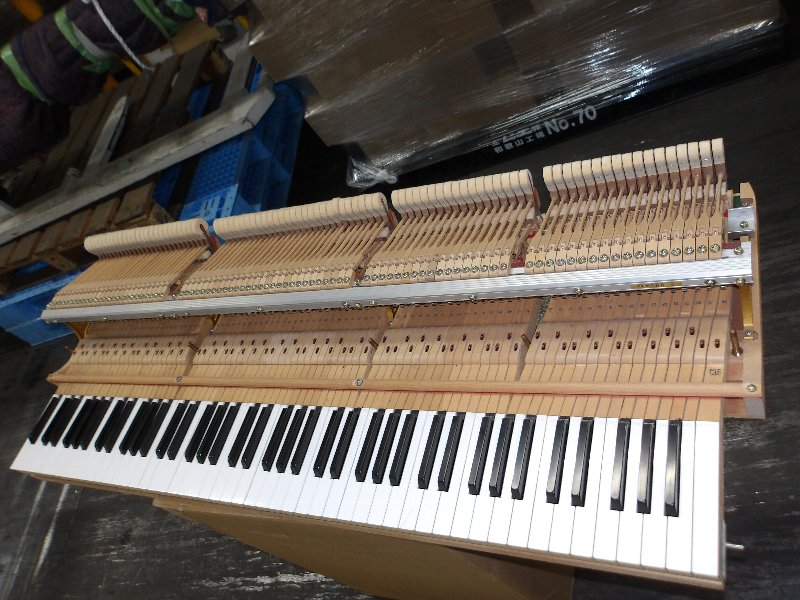 ヤマハ（YAMAHA）　C3　中古グランドピアノ
