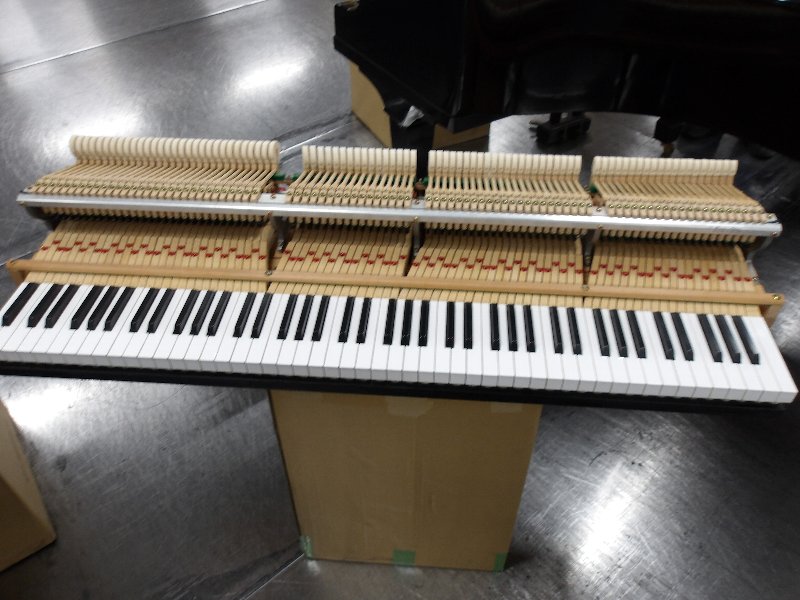 カワイ（KAWAI）　GM10LE　中古グランドピアノ
