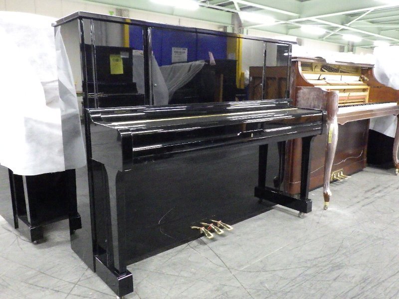ヤマハ（YAMAHA）　UX1　中古アップライトピアノ