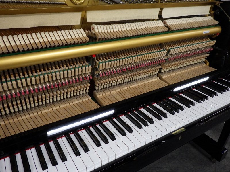 ヤマハ（YAMAHA）　UX1　中古アップライトピアノ