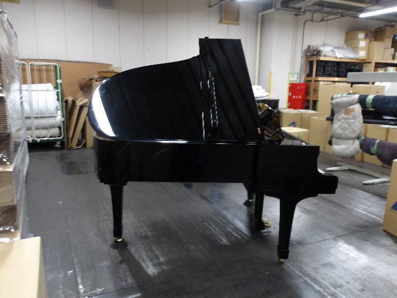 ヤマハ（YAMAHA）　C3E　中古グランドピアノ