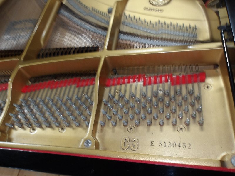 ヤマハ（YAMAHA）　C3E　中古グランドピアノ