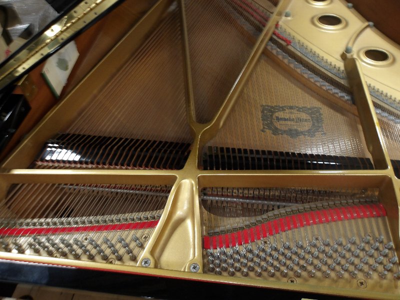ヤマハ（YAMAHA）　C3E　中古グランドピアノ