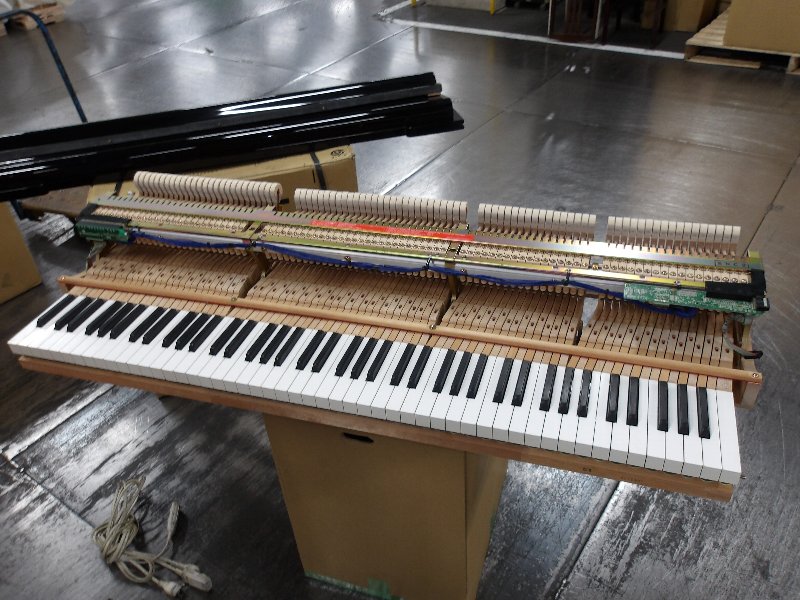 ヤマハ（YAMAHA）　C3LSN　中古グランドピアノ
