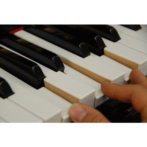 ボストン(BOSTON)  UP132　中古ピアノ