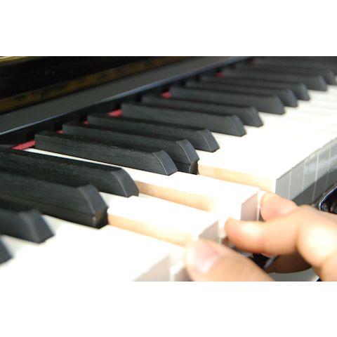 ヤマハ (YAMAHA)　YU3C　中古ピアノ