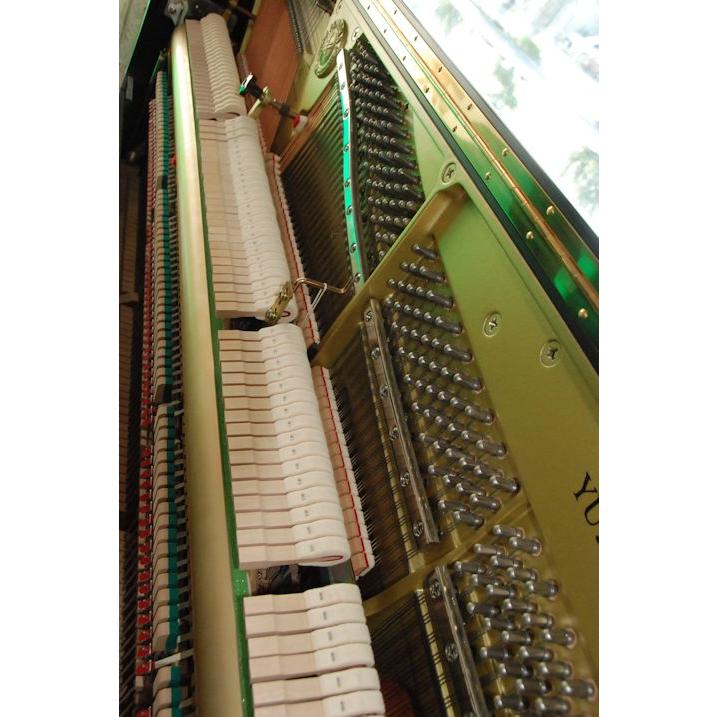 ヤマハ (YAMAHA)　YU3C　中古ピアノ
