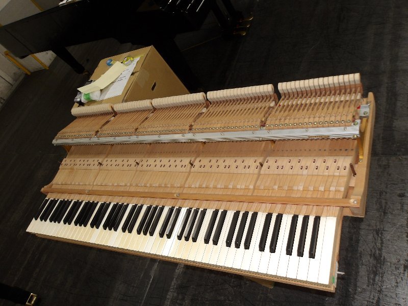 ヤマハ（YAMAHA）　CF(象牙)　中古グランドピアノ