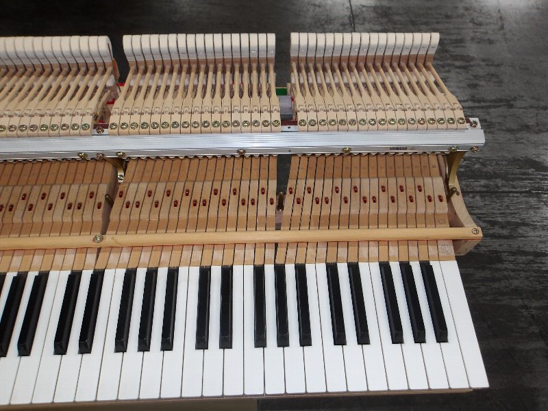 ヤマハ（YAMAHA）　C3L　中古グランドピアノ