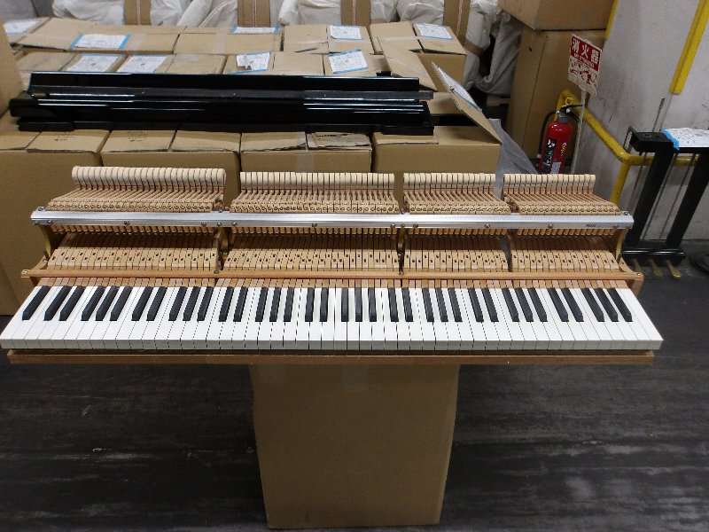 ヤマハ（YAMAHA）　C3　中古グランドピアノ