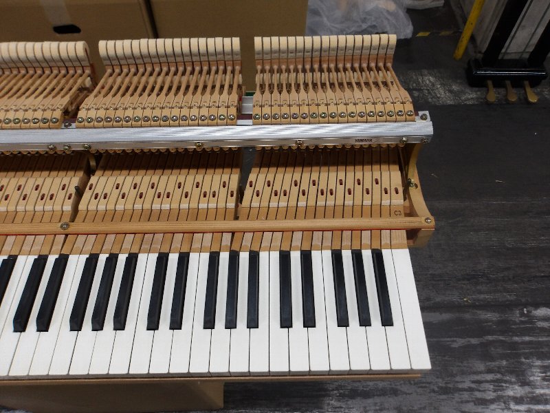 ヤマハ（YAMAHA）　C3　中古グランドピアノ