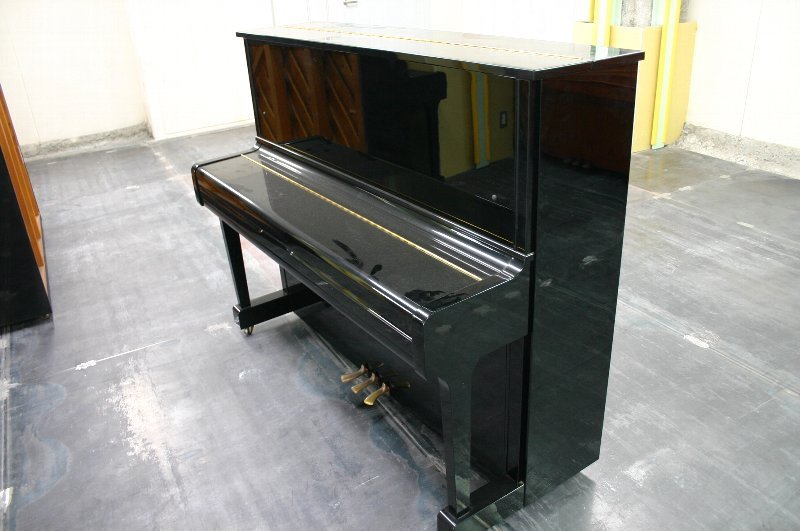 ヤマハ（YAMAHA）　U100　中古アップライトピアノ