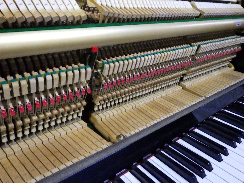 ヤマハ（YAMAHA）　U100　中古アップライトピアノ