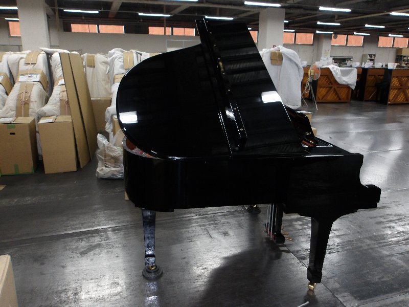 ヤマハ（YAMAHA）　C1　中古グランドピアノ