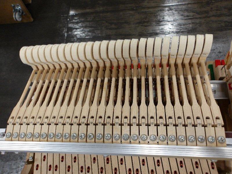 ヤマハ（YAMAHA）　C1　中古グランドピアノ