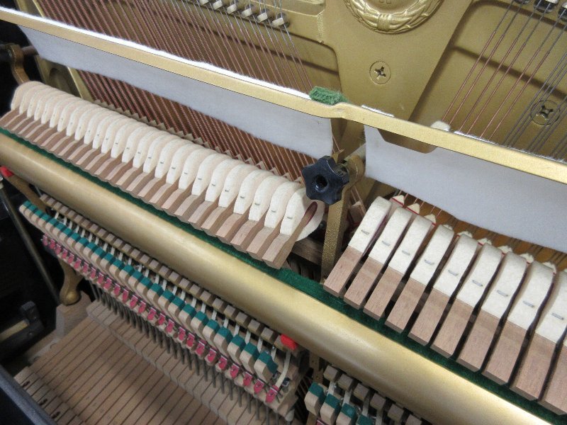 ヤマハ（YAMAHA）　UX5　中古アップライトピアノ