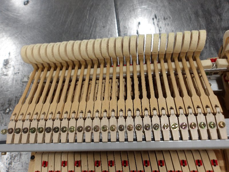 カワイ（KAWAI）　KG2E　中古グランドピアノ