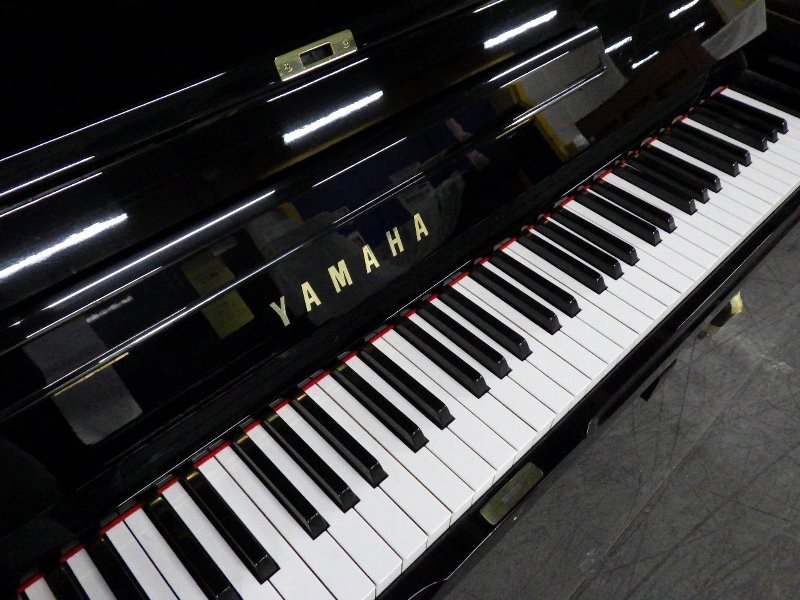 ヤマハ（YAMAHA）　UX1　中古アップライトピアノ