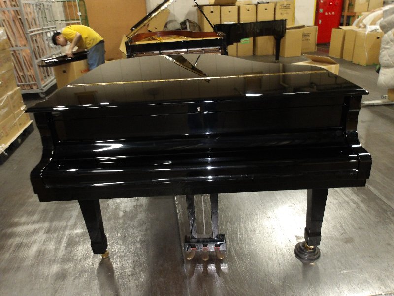 ヤマハ（YAMAHA）　C1L　中古グランドピアノ