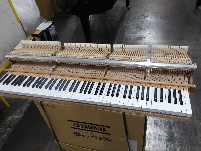 ヤマハ（YAMAHA）　C1L　中古グランドピアノ