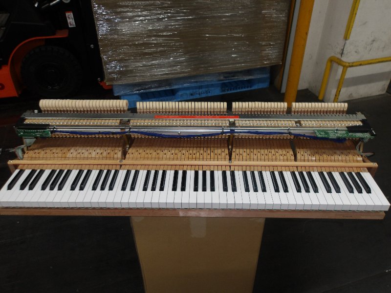 ヤマハ（YAMAHA）　C3LSTSN　中古グランドピアノ
